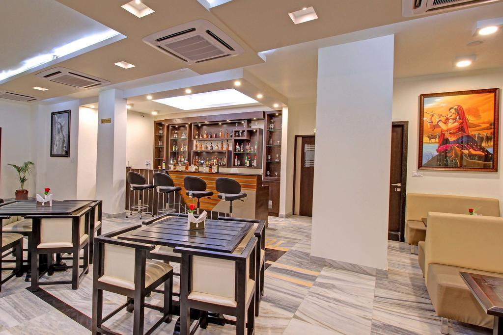 Hotel Nawalgarh Plaza Buitenkant foto