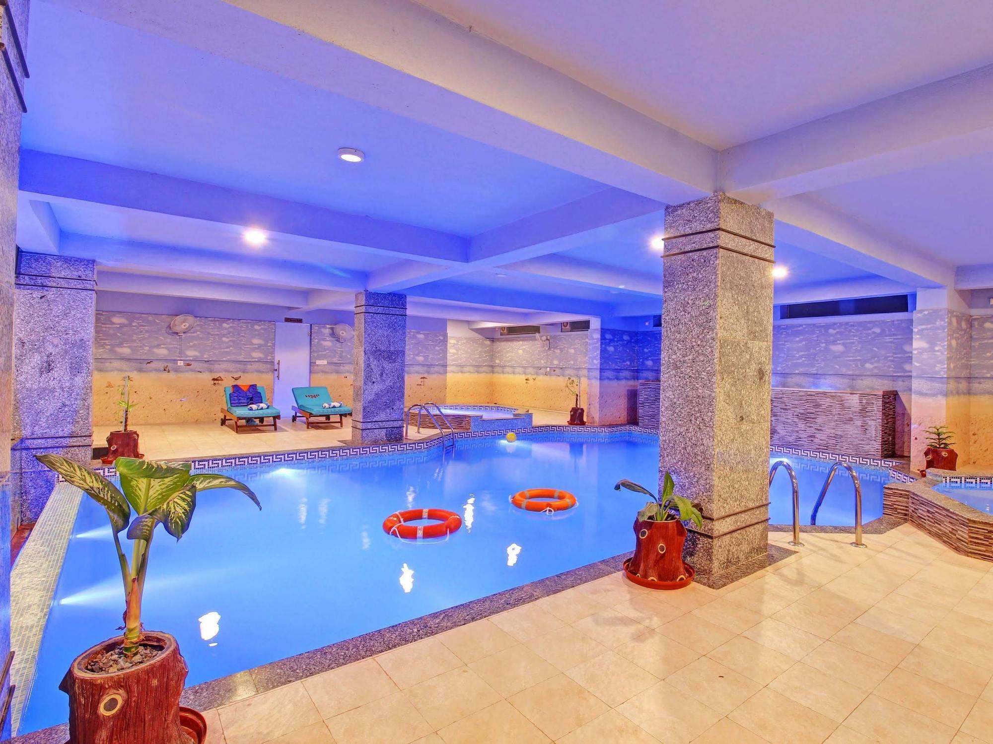 Hotel Nawalgarh Plaza Buitenkant foto